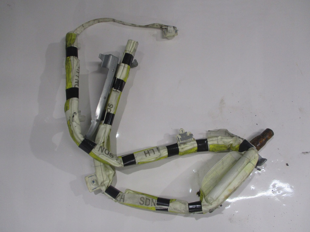 фото №1, Шторка безопасности воздушная подушка безопасности левая avensis t27 sedan