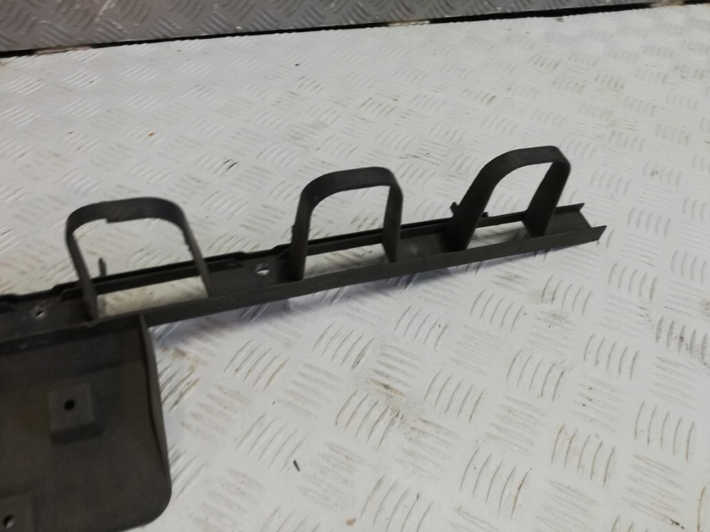 фото №9, Ford c-max grand mk2 направляющая бампера задняя