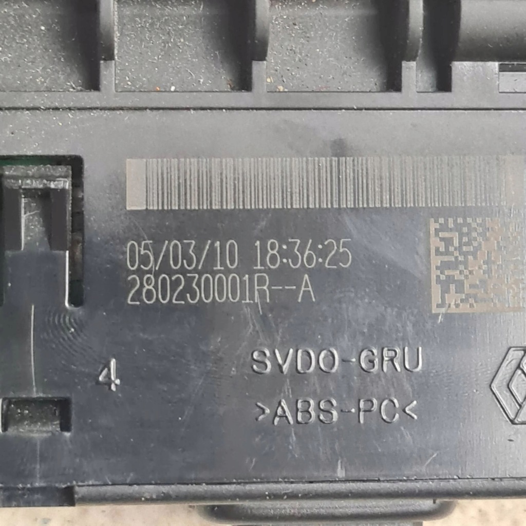 фото №2, Разъём aux 280230001r megane renault clio