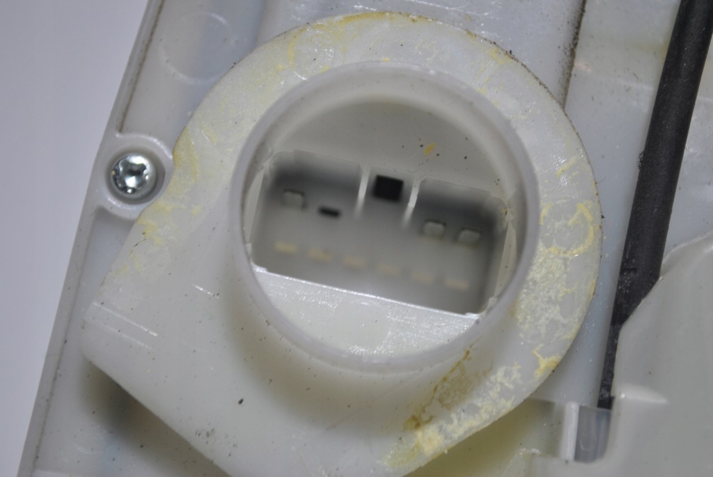 фото №4, Замок дверь fiat sedici правый задняя 3 pin