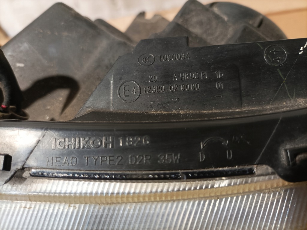 фото №10, Subaru forester лампа передняя левая ксенон комплектная