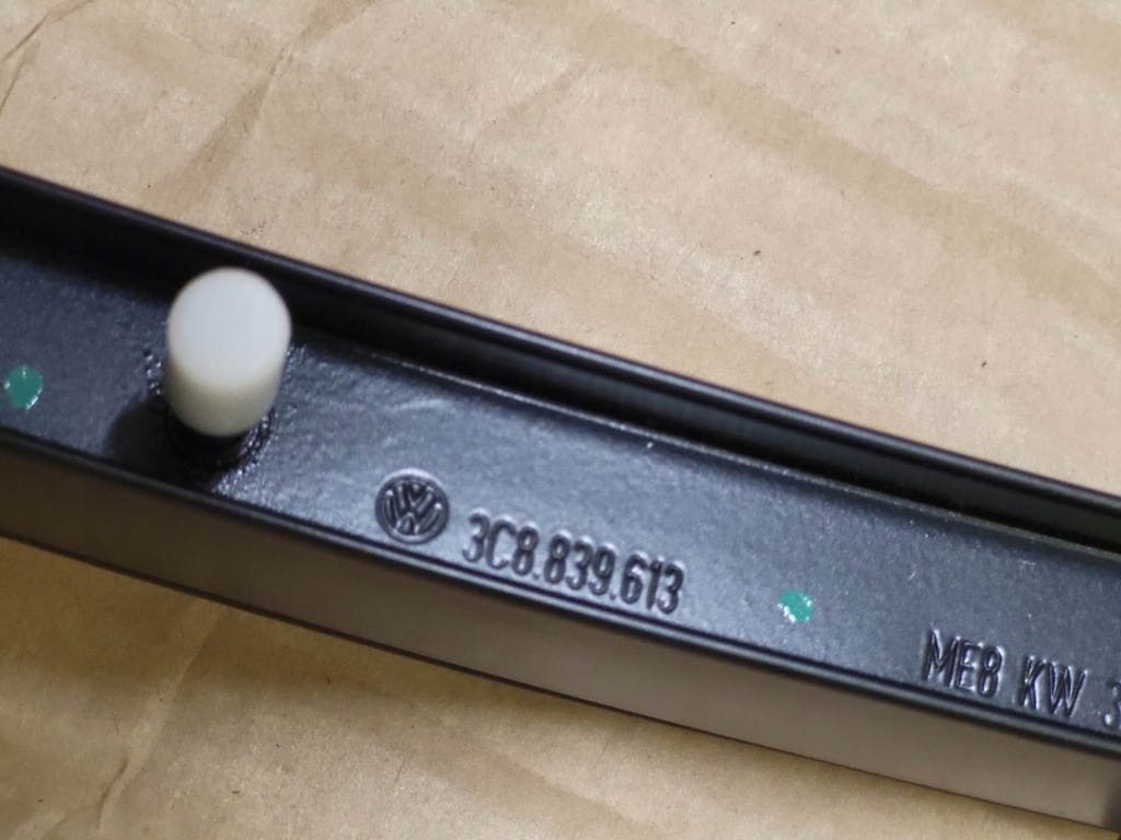 фото №8, Скло з двері лівий задня трикутне кронштейн vw passat cc 3c8 2016r. оригінальний номер nowa