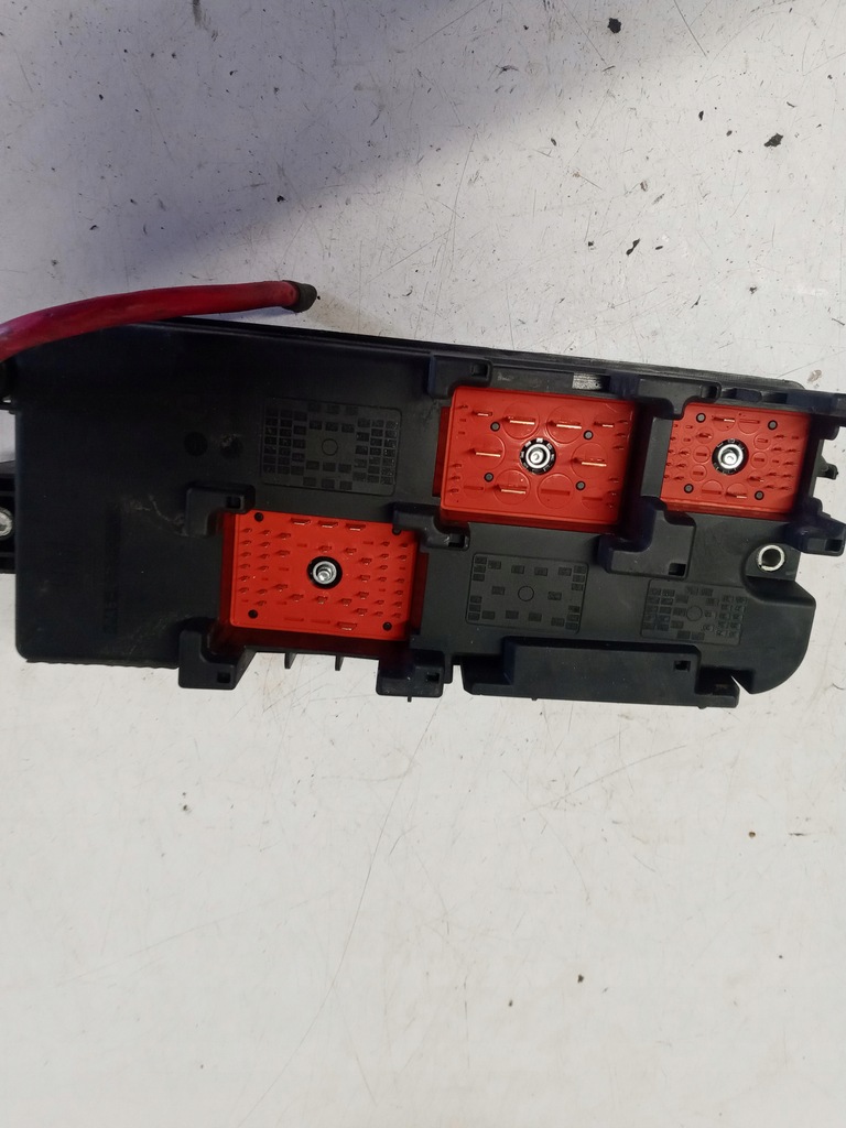 фото №5, Коробка запобіжників opel vectra c 13144709uq