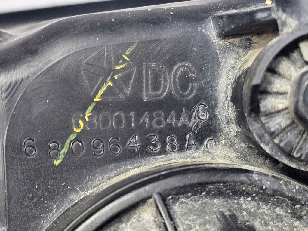 фото №10, Dodge ram 09- лампа передняя правая 68001484ag usa