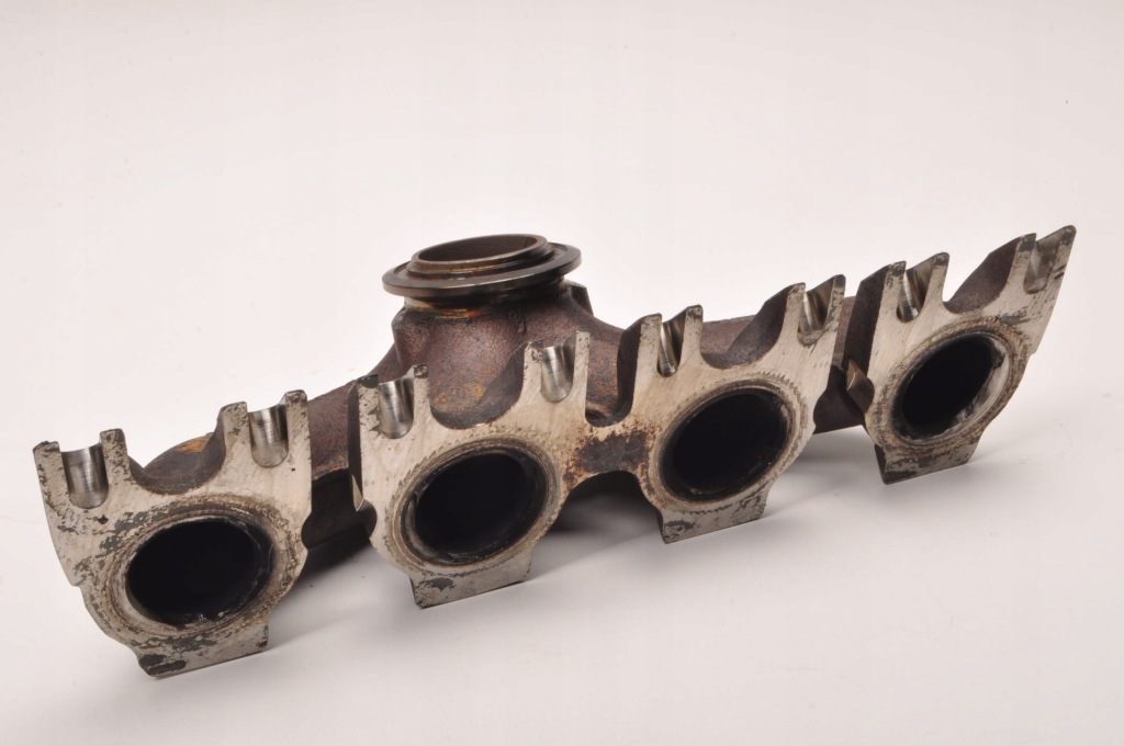 Aston martin db11 4.0 v8 коллектор выпускной a1771420001 Недорого