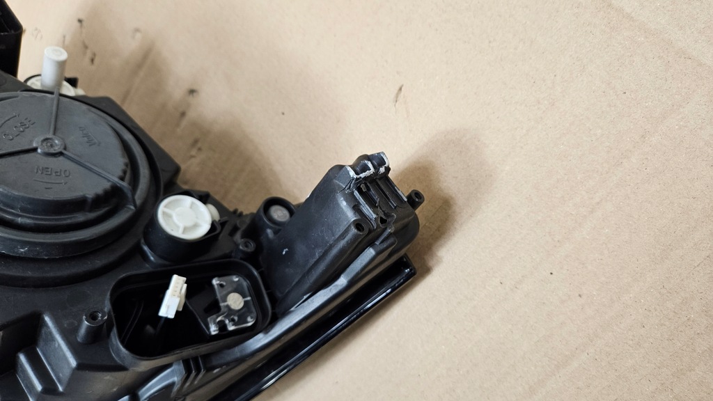 фото №7, Лампа права перед bmw i3 адаптивний led black