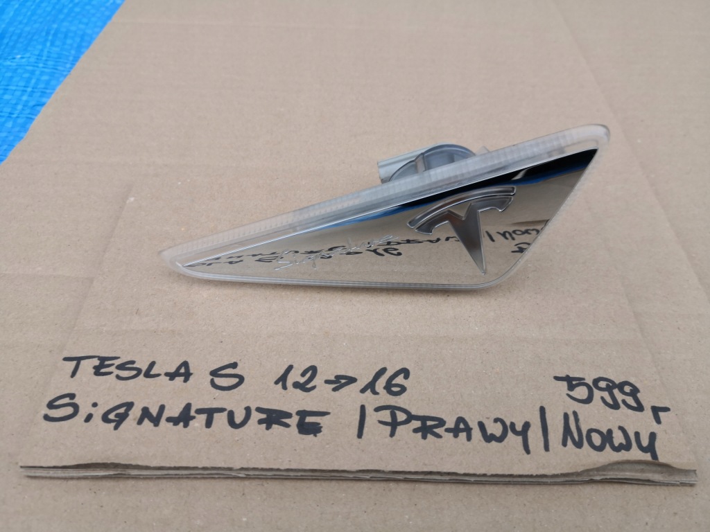 Tesla model s поворотник правый signature новый Киев