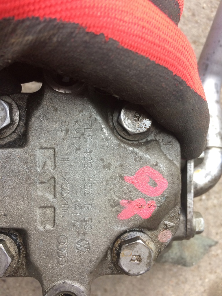 фото №1, Насос підсилювача audi q7 7l8422153b es