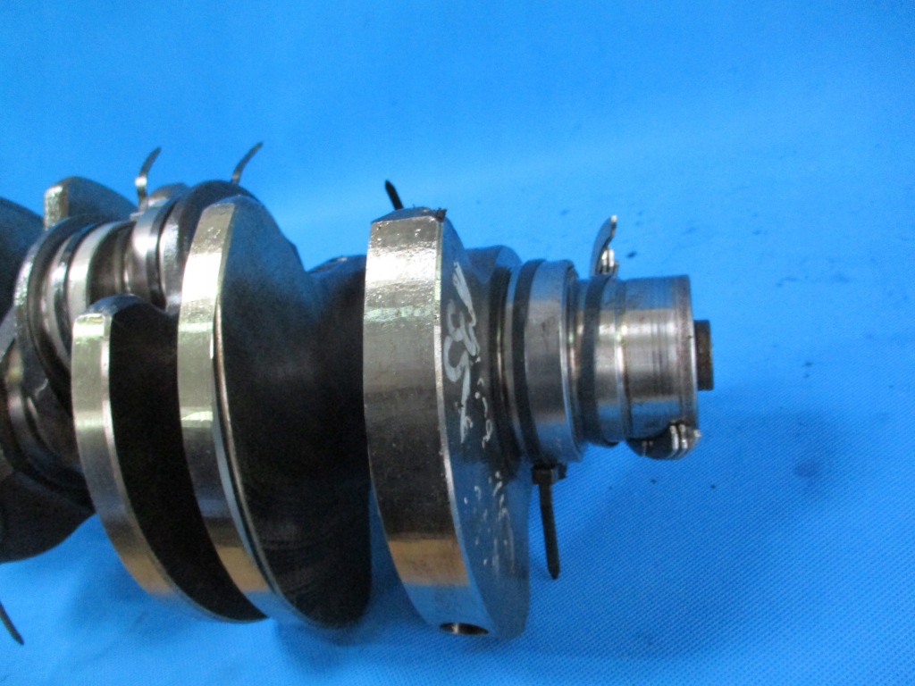 Wał коленчатый po шлифовка audi 3.0tdi 059101aj Недорого