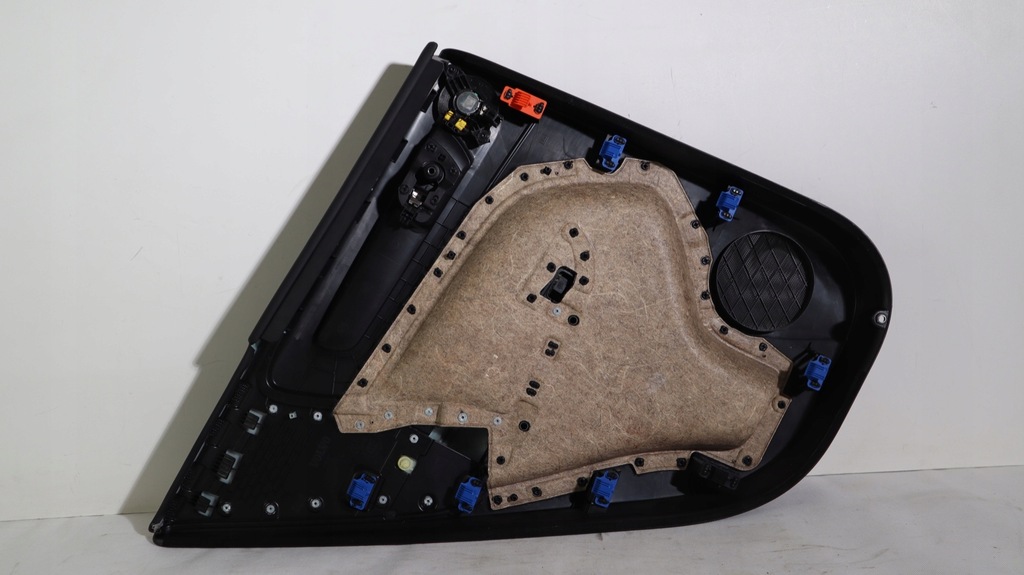 фото №8, Volvo xc40 обшивка дверь правый задняя 31407710