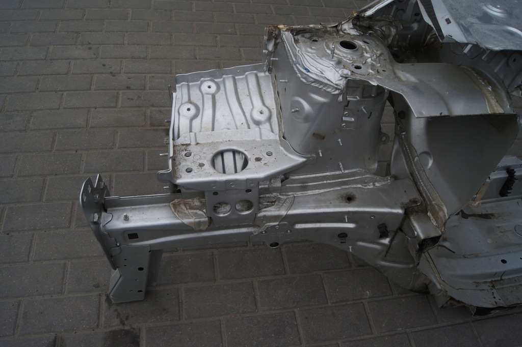 фото №3, Чверть правий перед clio iv