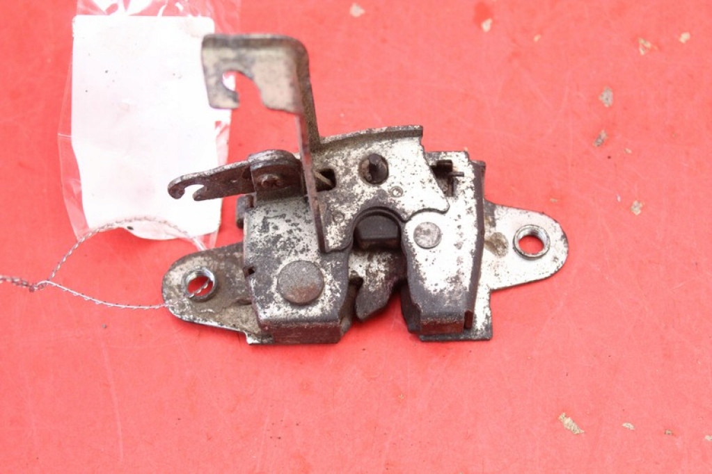 фото №5, Замок крышки задняя багажника левый toyota hilux 7 vii 05-15