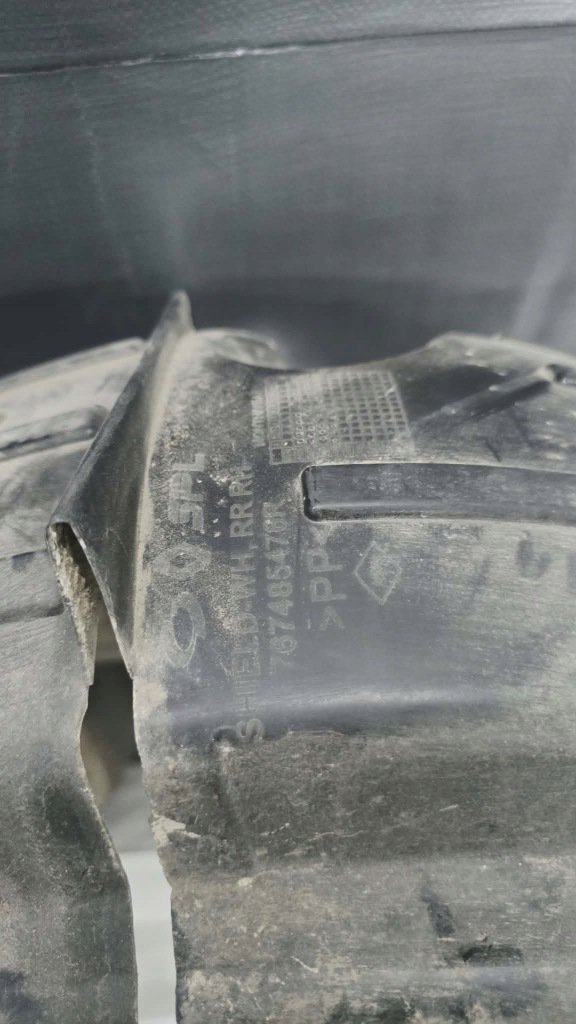 фото №9, Підкрилок задні праве renault arkana 767485476r