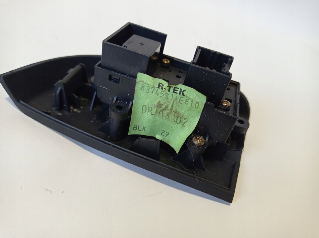 фото №7, Перемикач вікон правий задня honda accord vi 83745s1ae610