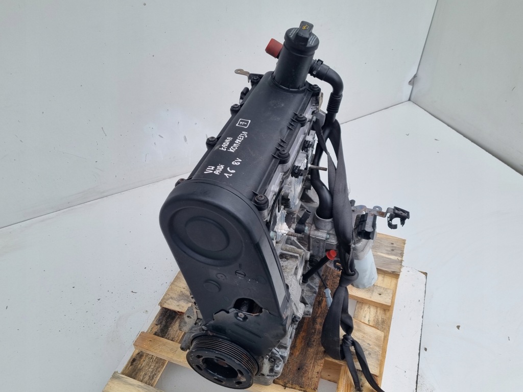 Двигун vw jetta 3 v 1.6 8v 102km гарний стан стиснення bgu bse Київ