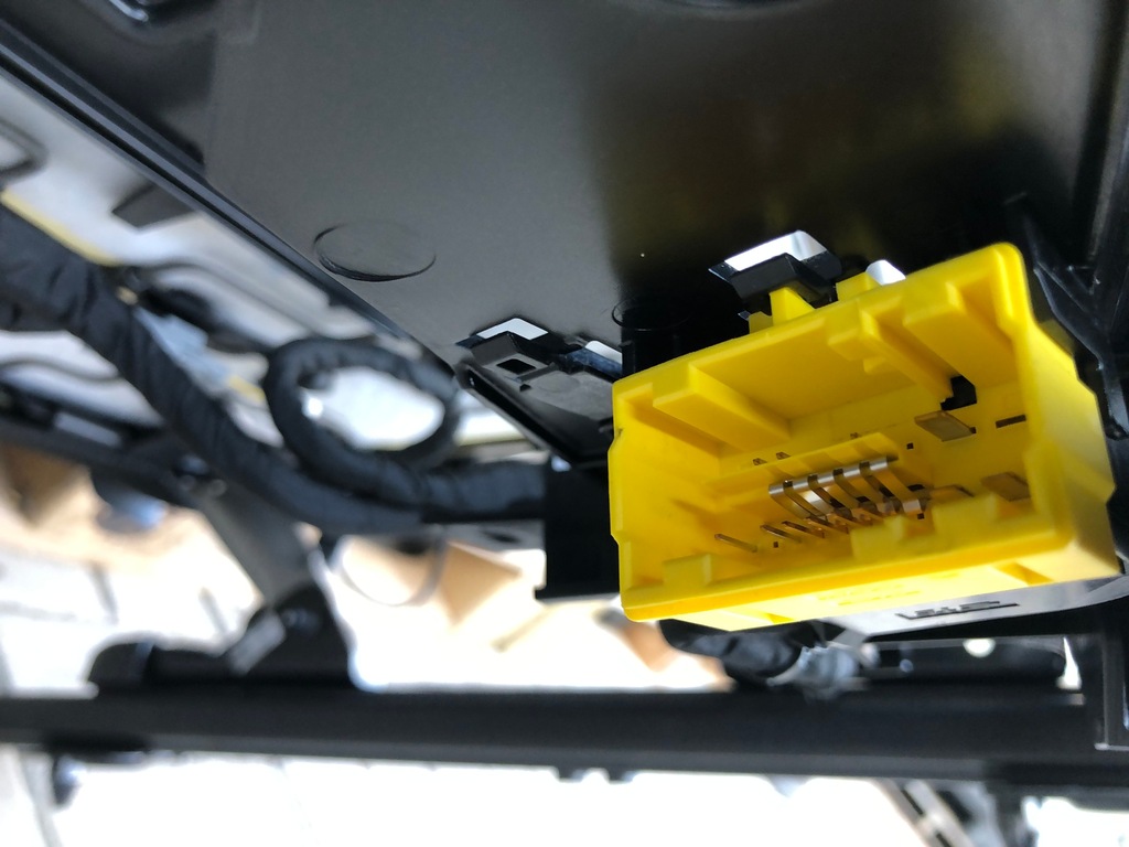 фото №11, Renault arkana rs сиденье сиденья заднее сиденье