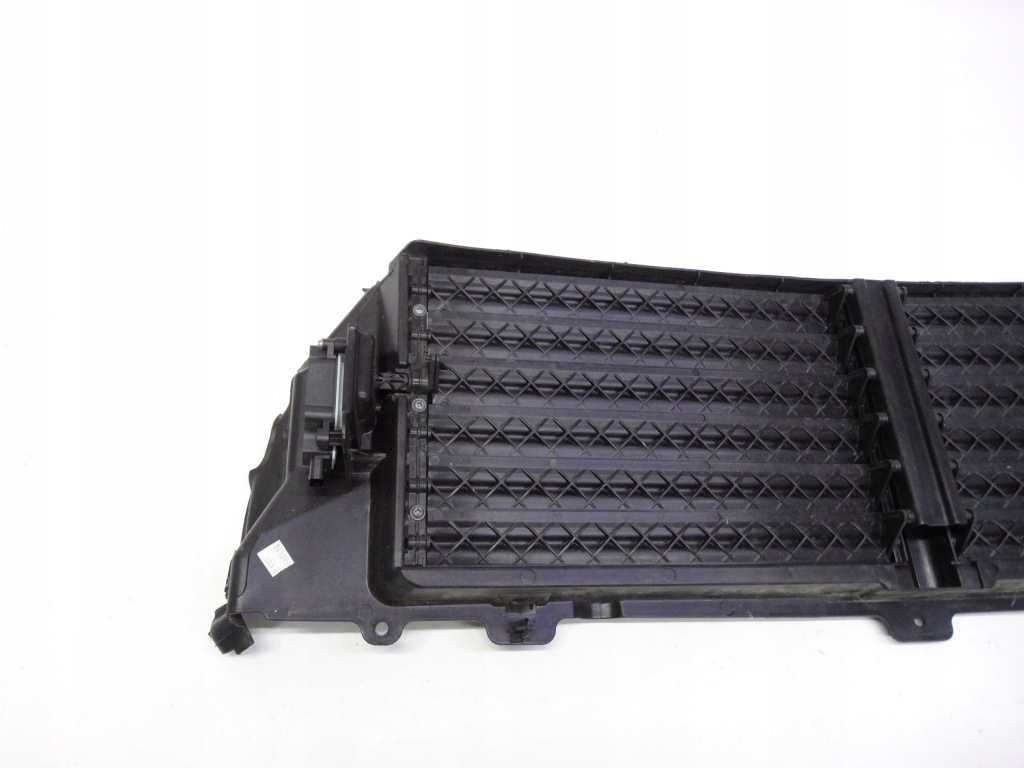 Volvo xc90 ii 2015+ шторка воздуховод воздуха жалюзи нижняя 31455461 с Разборки