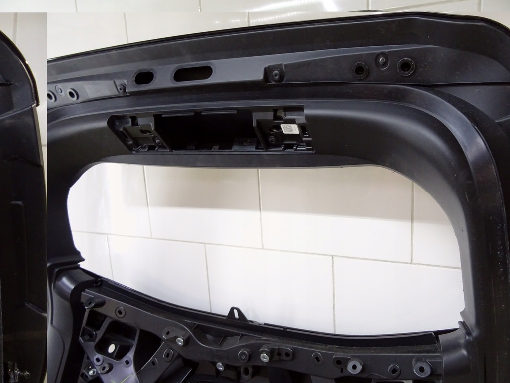 фото №12, Toyota corolla kombi e21 задняя крышка багажника