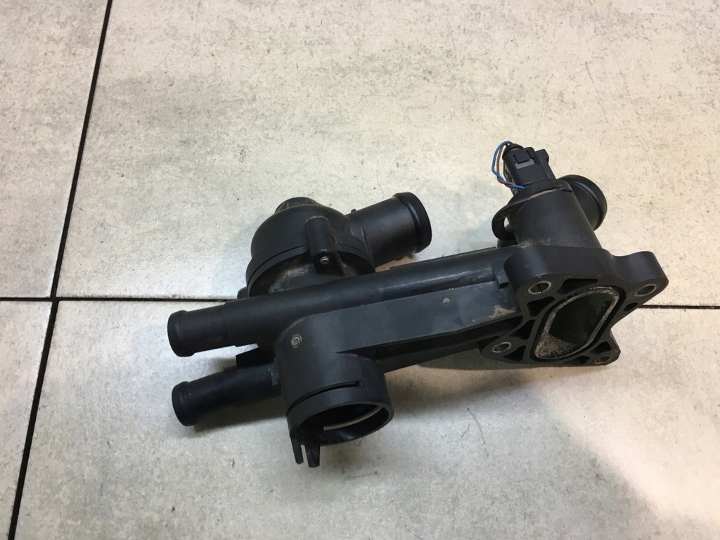 фото №4, Корпус термостата fabia i 1.2 12v 03c121111b
