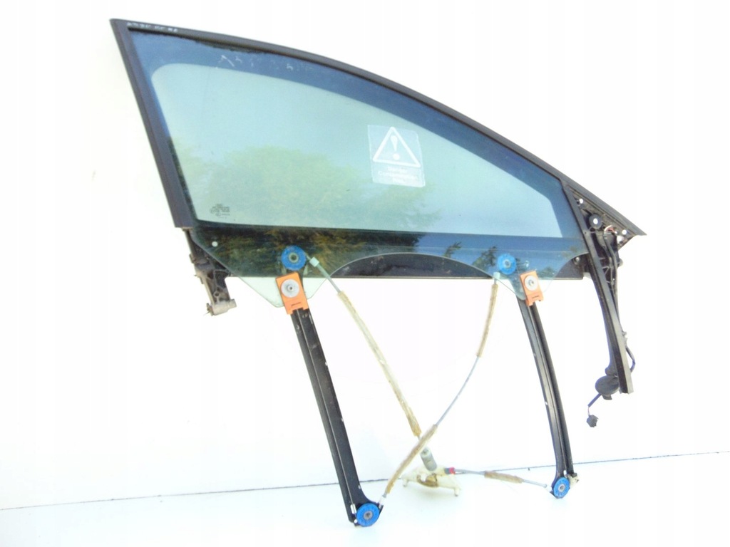 фото №1, Рамка + механізм скло правий перед audi a3 8p 5d