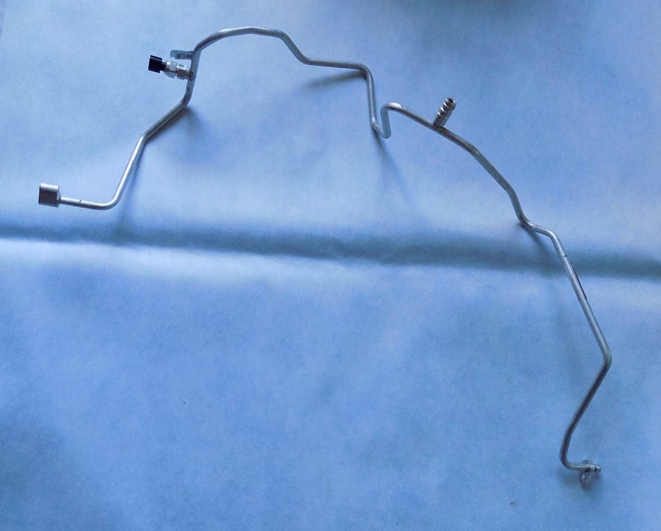 фото №1, Dw duster 2 шланг кондиціонера 924403342r