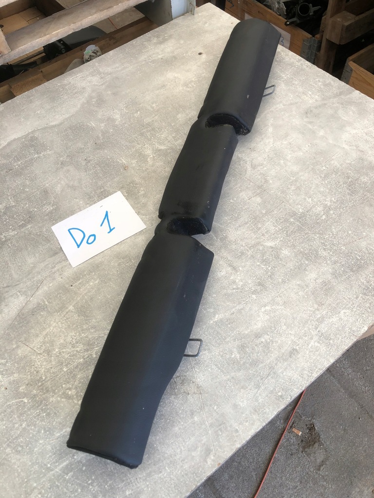 фото №1, Защита ремней задний сиденье a2039200008