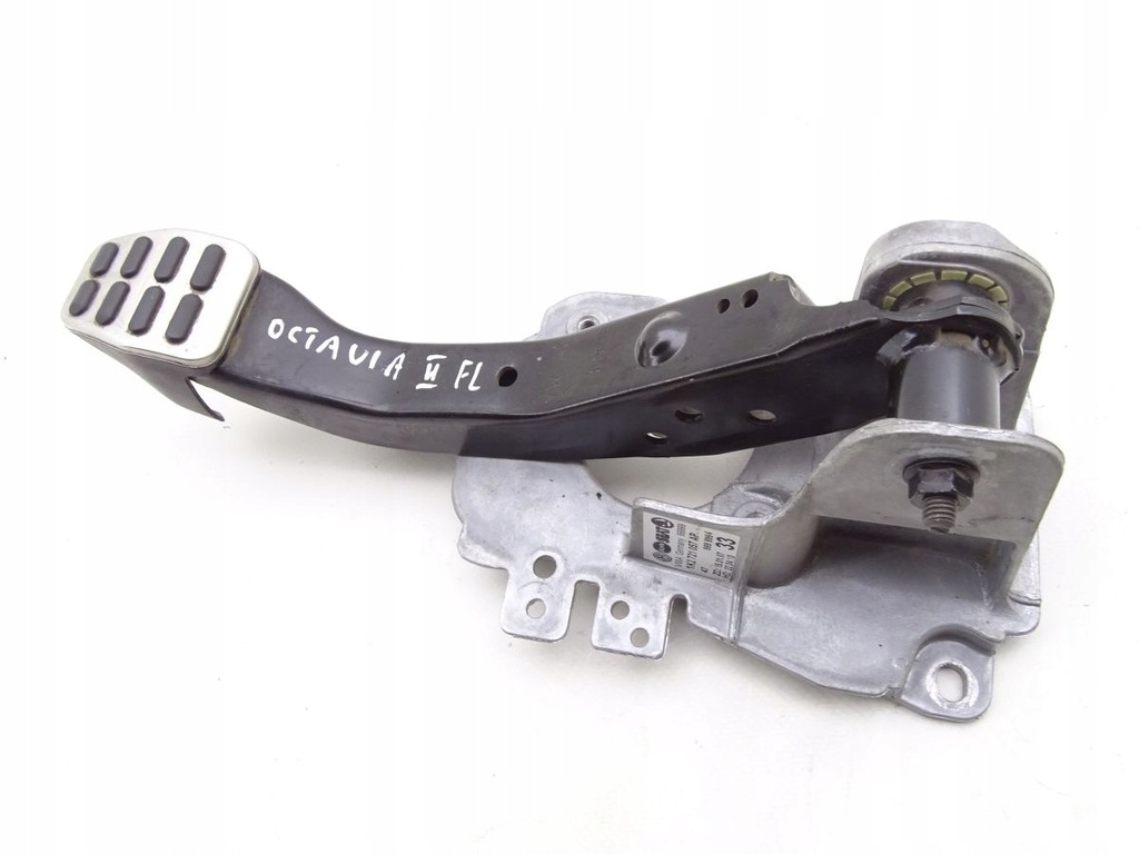 фото №1, Skoda octavia ii 04-13 педаль тормоза uk