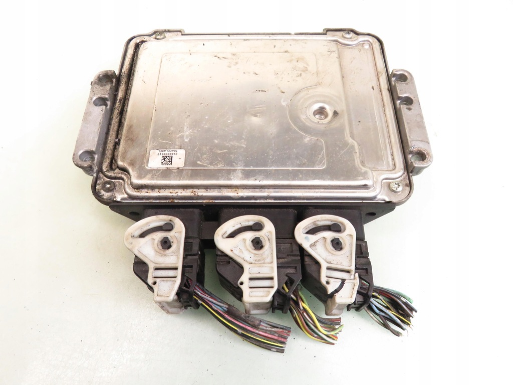 фото №5, Блок управления mazda 3 1.6 di 0281011618