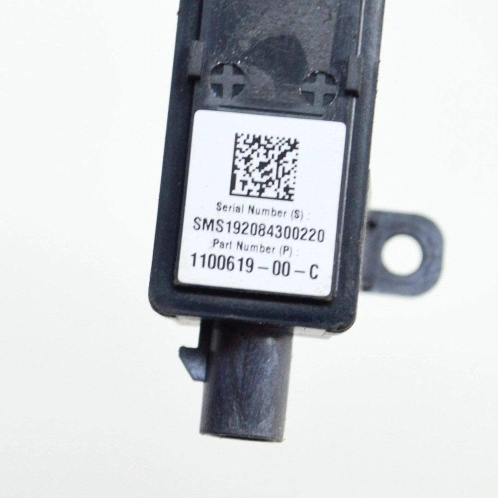 Tesla model 3 2020 правая сторона камера на крыле боковой Недорого