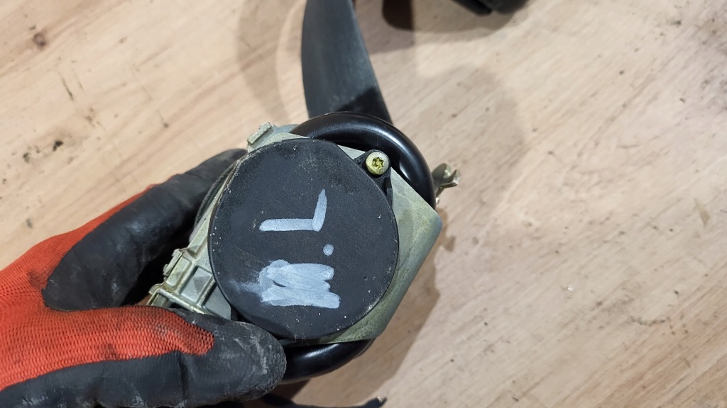 Ремень безопасности левое  перед renault megane 3 3 hb 5d 08- Киев