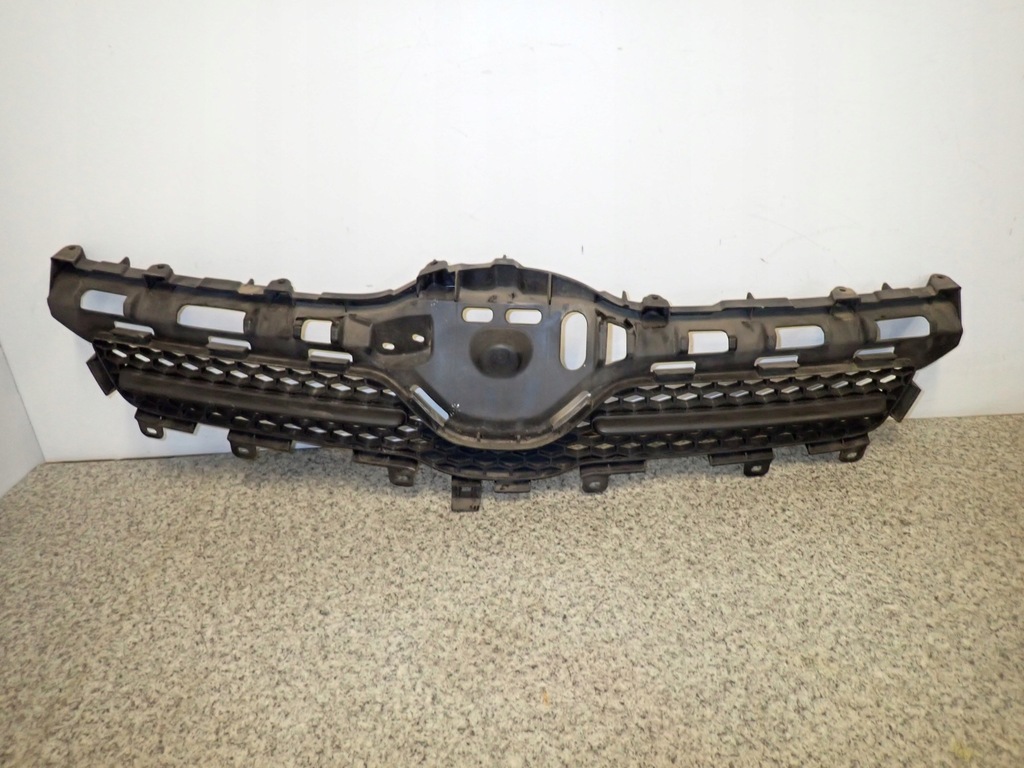 фото №1, Toyota corolla verso 07- решётка радиатора каркас решётка радиатора