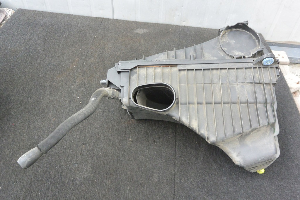 фото №9, Корпус фільтра повітря 4.2 fsi audi q7 4l