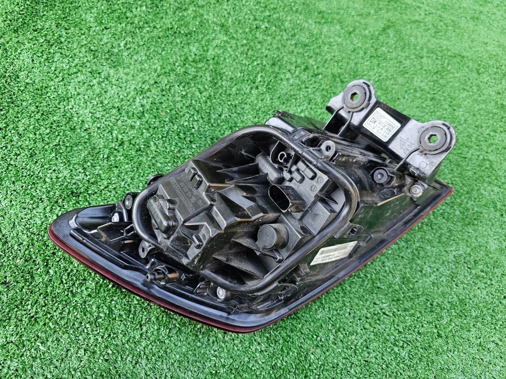 фото №7, Лампа правий задня audi a4 b9 kombi 8w