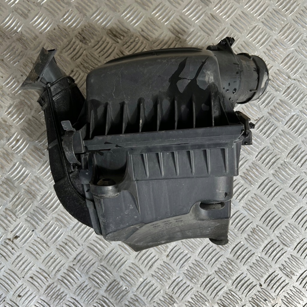 фото №1, Корпус фільтра повітря jeep grand cherokee wk2