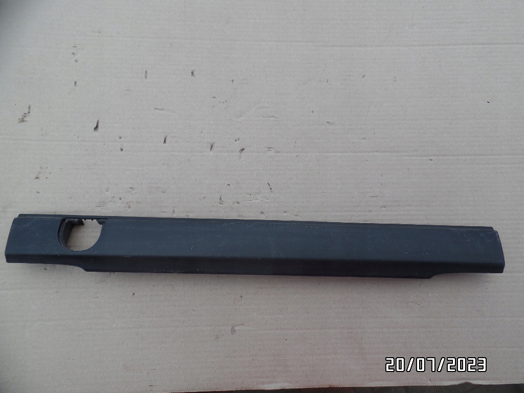 фото №1, Citroen c2 молдинг заглушка жабо 9648576677