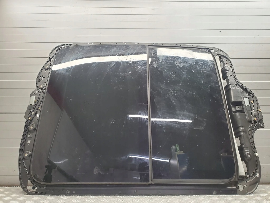 фото №1, Audi q3 8u 8u0959591 люк