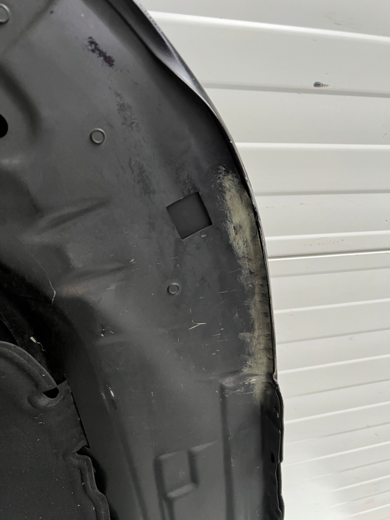 Капот крышка двигателя bmw seria 5 e60 e61 Киев