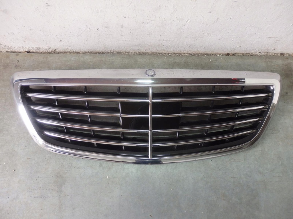 фото №1, Решётка радиатора решётка радиатора pod радар mercedes w222 s-klasa 2013- a2228800106