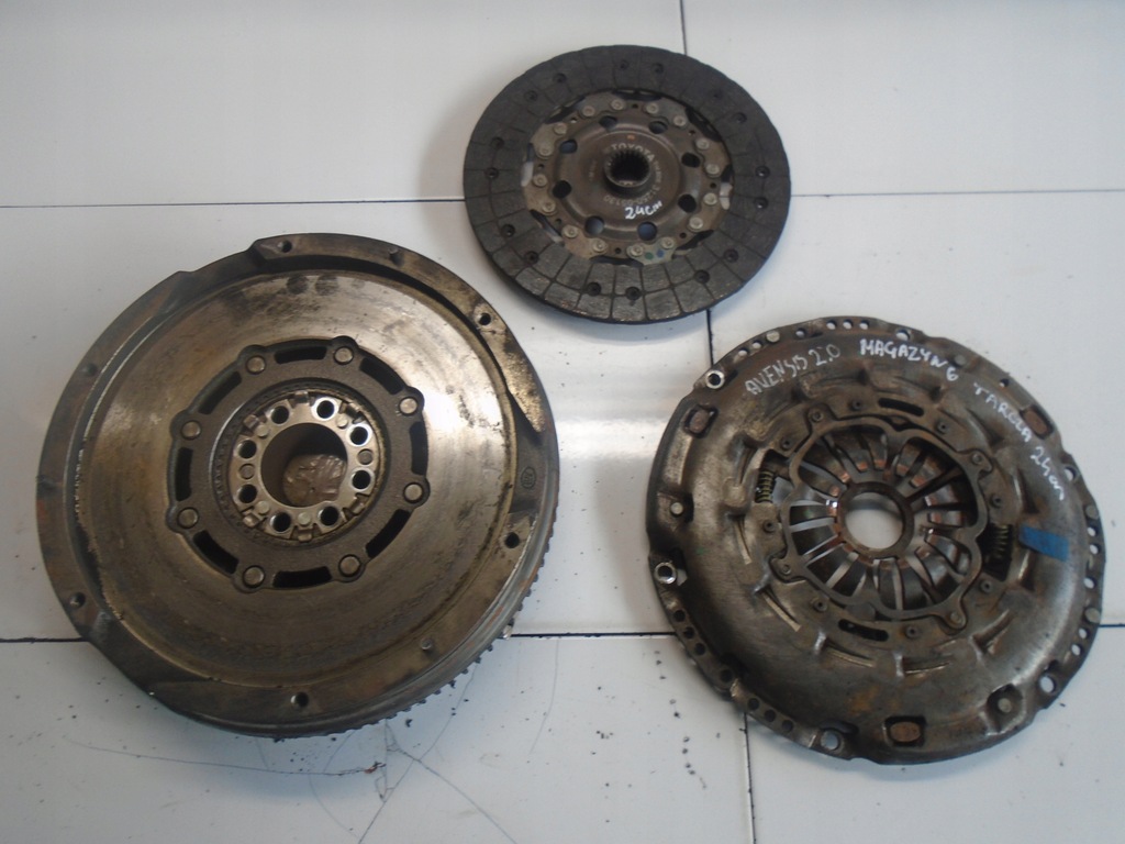 фото №1, Toyota avensis 2.0 d4d 1ad колесо двомасовий зчеплення