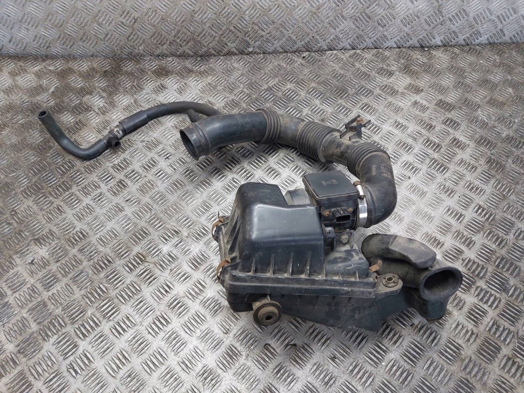 фото №1, Корпус фільтра витратомір труба mazda demio i 1.5 b 99-02 e5t52171