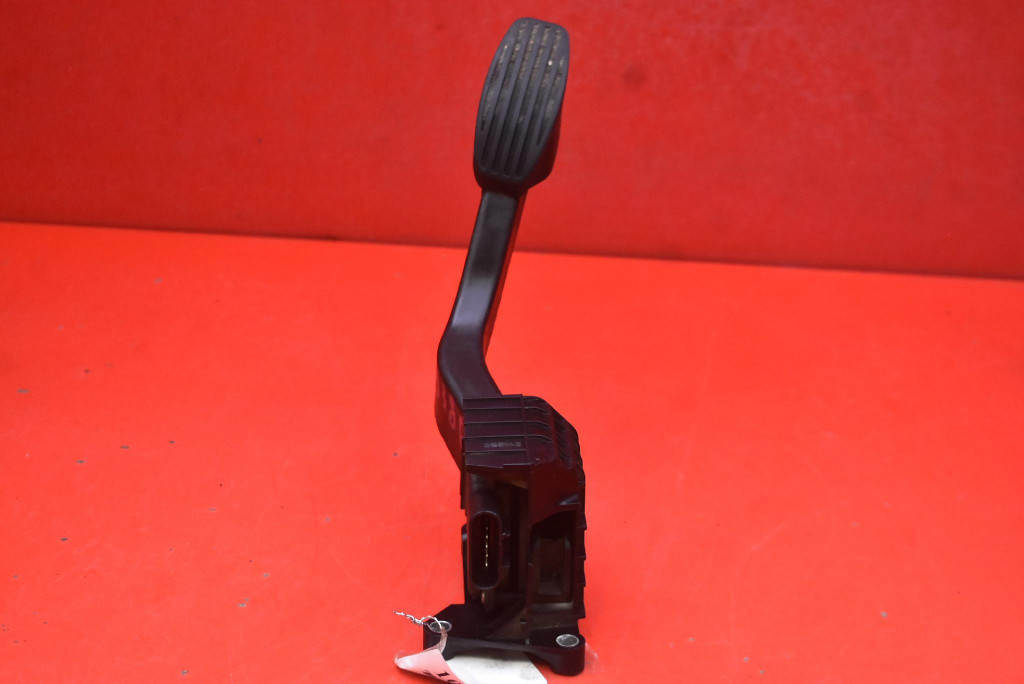 фото №5, Потенціометр педаль газу eu b720 fiat panda 2 ii 1.3 multijet 70 km 03-11