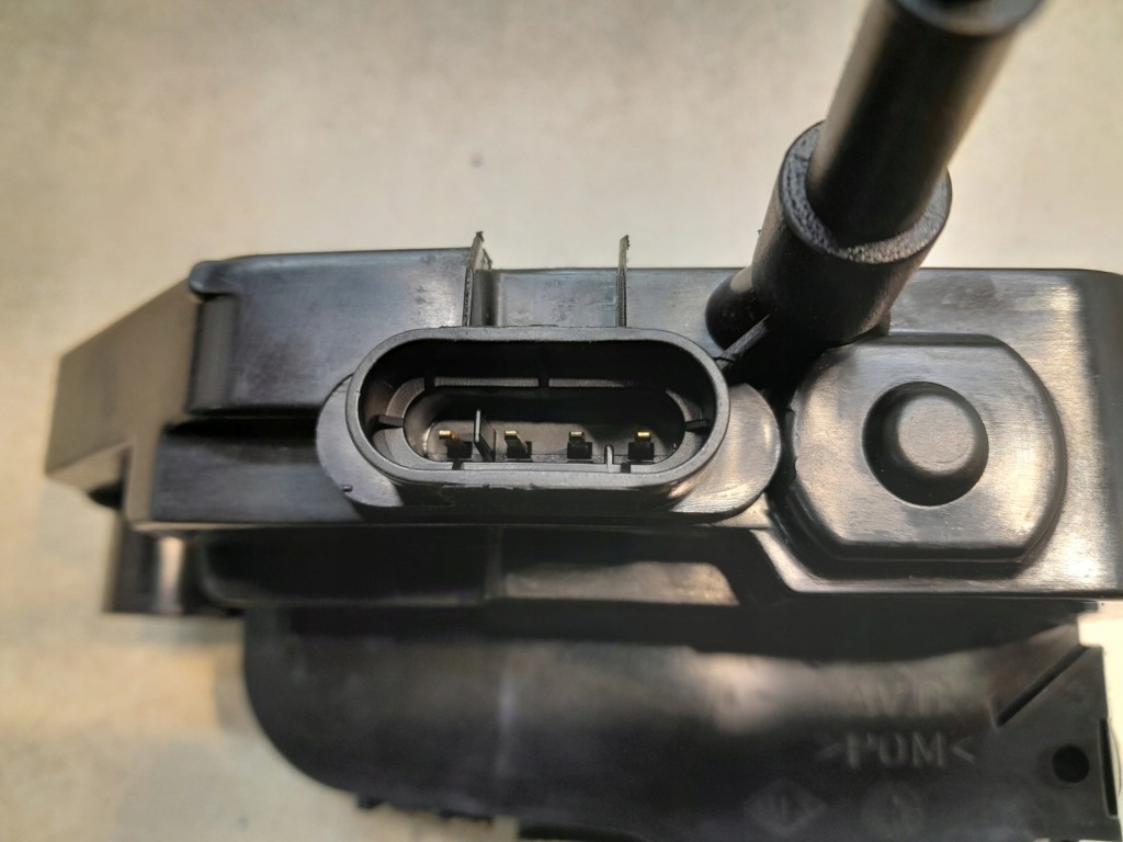 фото №4, Замок дверь правый перед scenic ii 4 pin