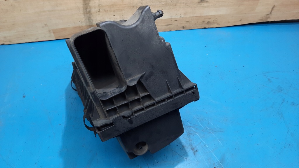 фото №4, Корпус фильтра воздуха jeep patriot 2.0 crd 08r