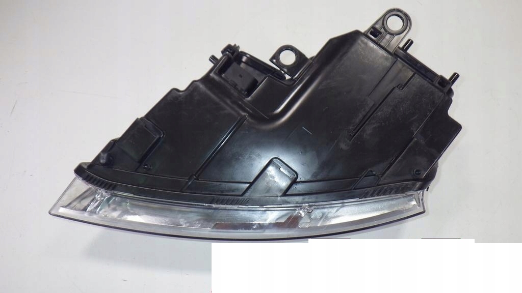 фото №16, Лампа правая led lift 4e0941004af audi a8 s8 d3 w12