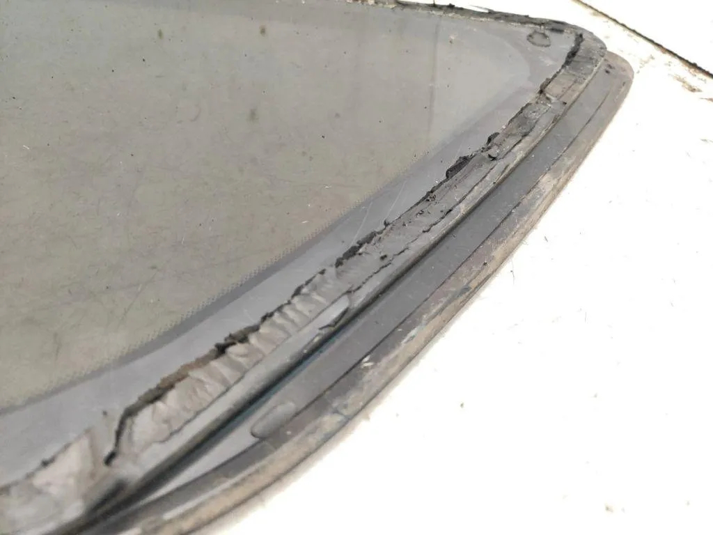 Стекло левая задняя subaru outback br 43r00011 2.0l дизель 2010 с Разборки