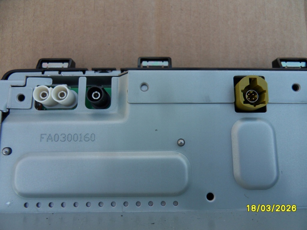 Vw caddy v 2k7 дисплей монитор экран навигации bluetooth 5h0035869a в Украине