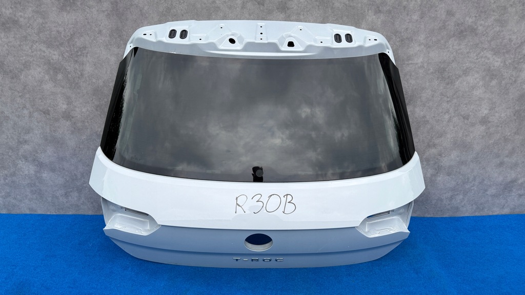 фото №1, Vw t-roc 2ga крышка багажника багажника + тонированная стекло 2ga827159 r30b