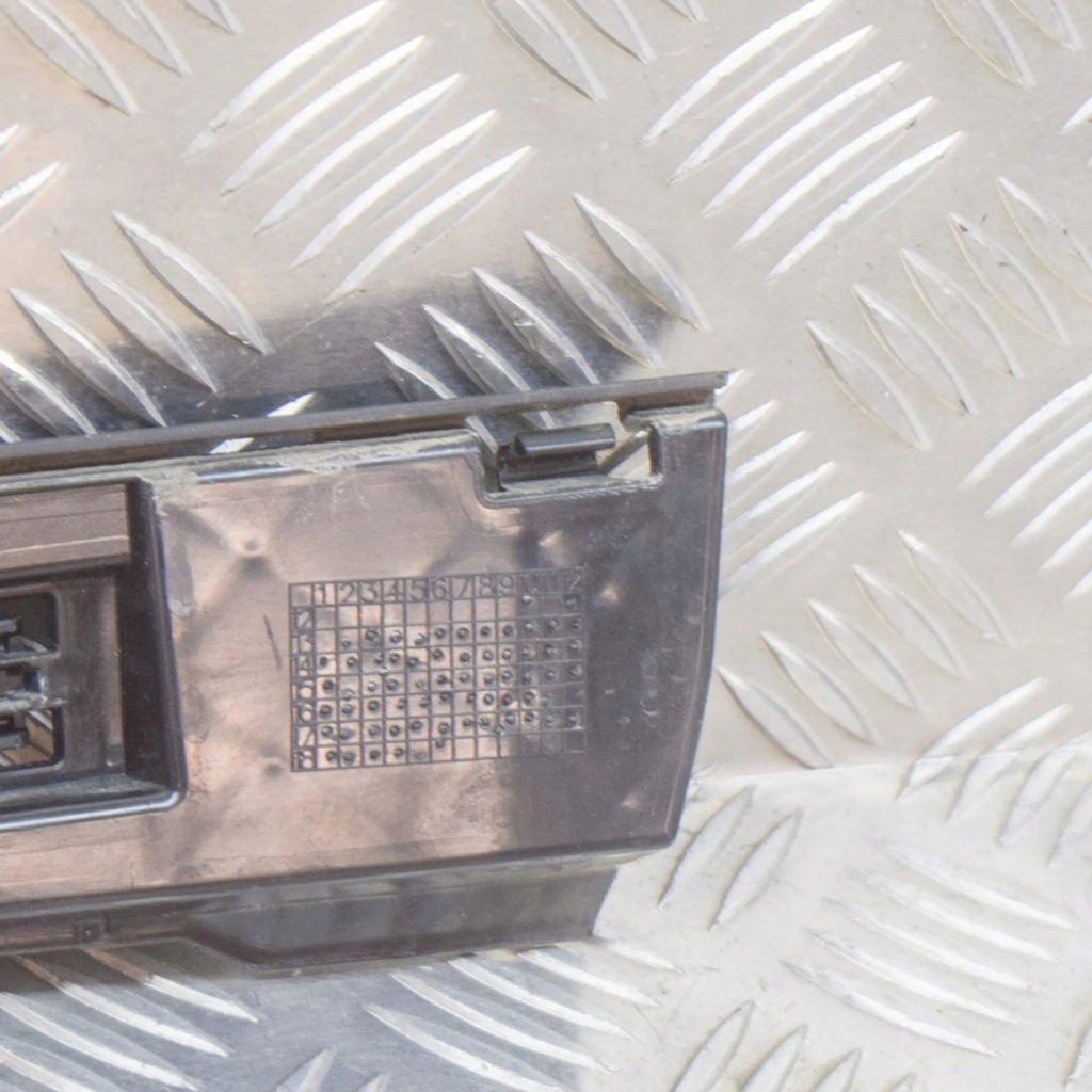 фото №5, Bmw 4 f32 f33 2017 задняя сторона левая молдинг порог