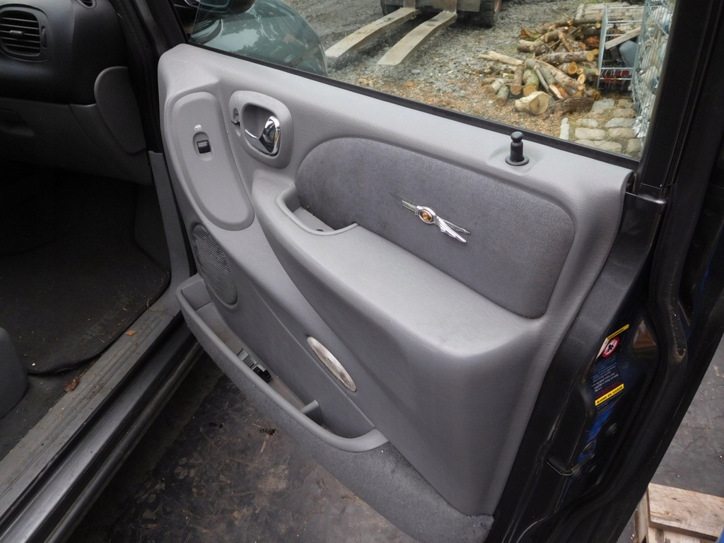 фото №5, Двері праве перед chrysler voyager iv 04 fl eu