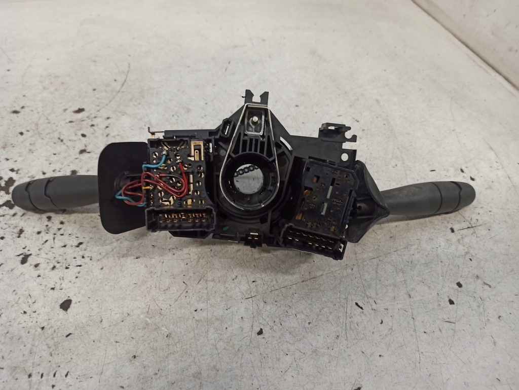 фото №10, Dacia sandero i перемикач комбінований 8200792584s